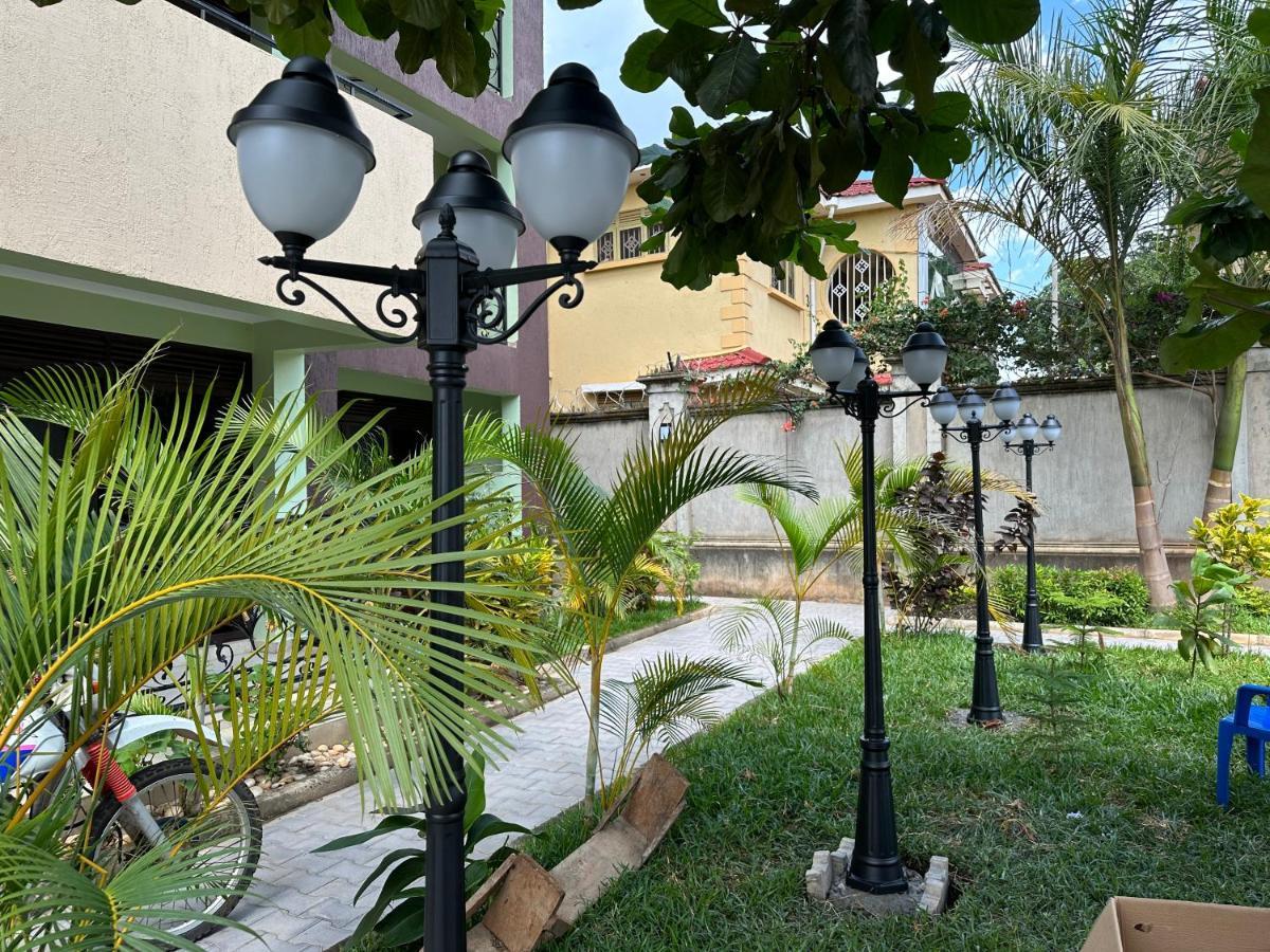 Apartamento Elena & Kimberly Gulu Exterior foto