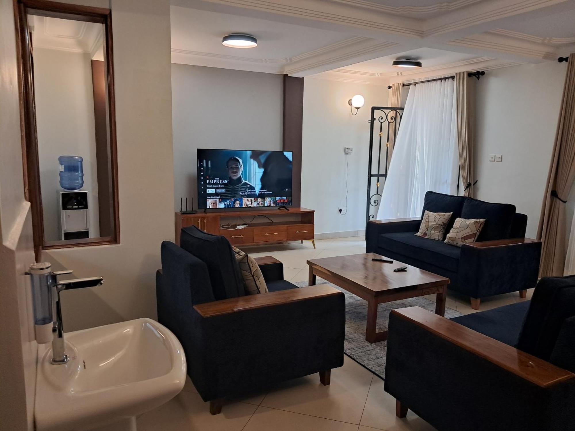 Apartamento Elena & Kimberly Gulu Exterior foto