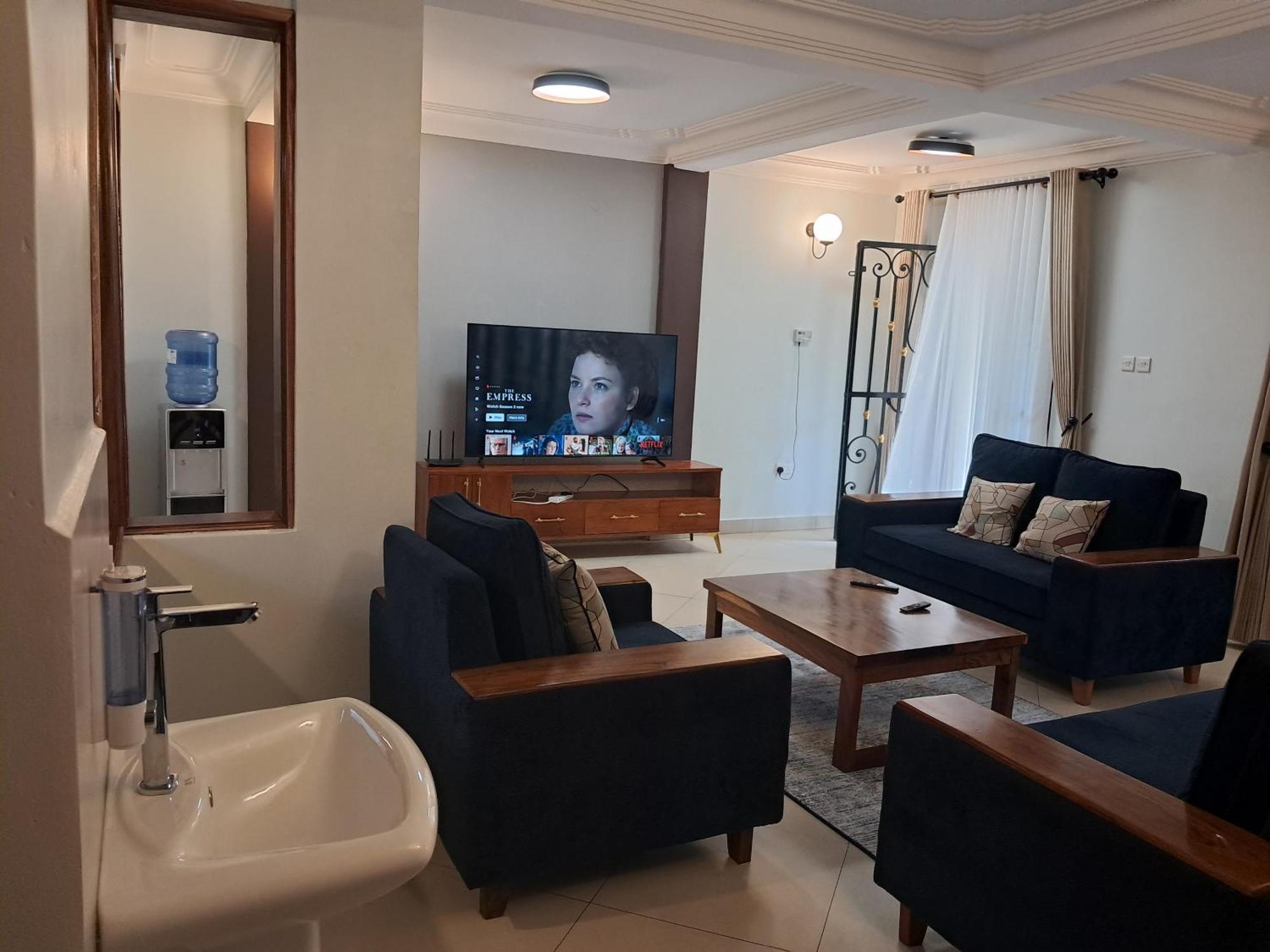 Apartamento Elena & Kimberly Gulu Exterior foto