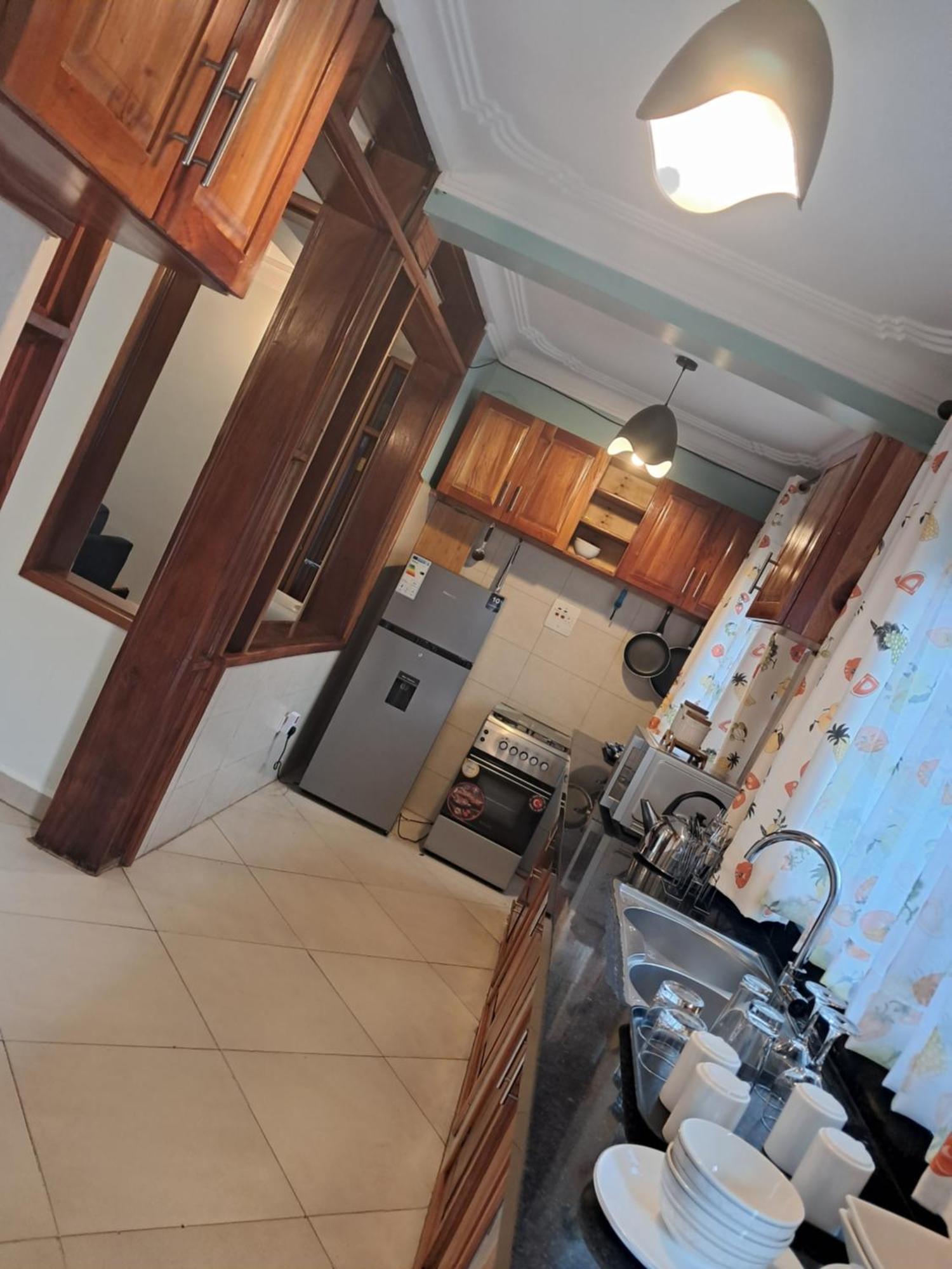 Apartamento Elena & Kimberly Gulu Exterior foto